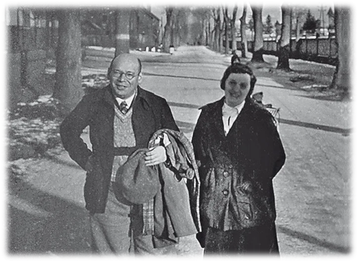 Willy Cohn, z żoną Gertudą podczas spaceru w Lądku Zdroju, koniec 1936 roku