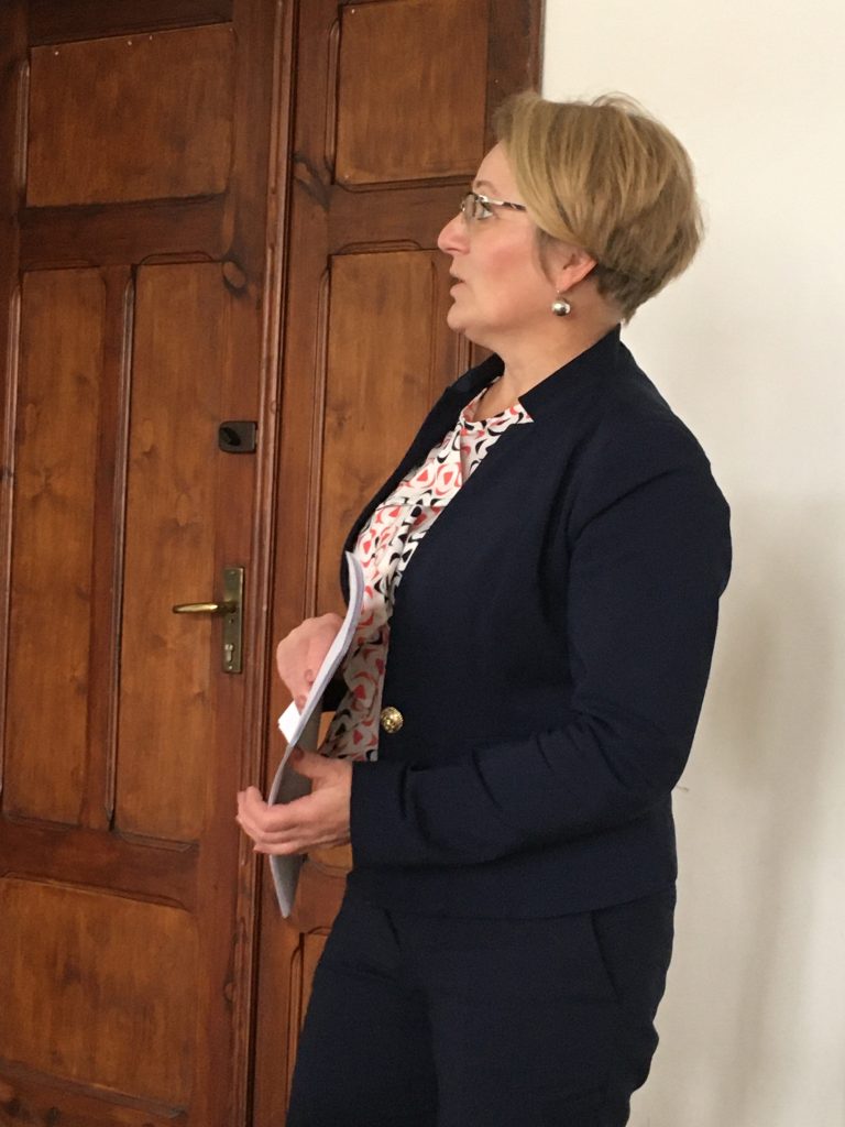 dr Anna Kusakiewicz-Dawid (Uniwersytet Opolski, Wydział Chemii i Farmacji)
